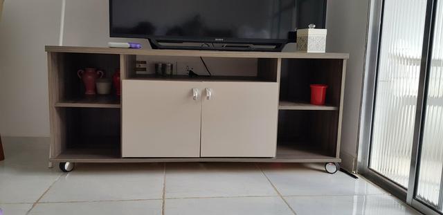 Rack Com Rodinhas - Um luxo