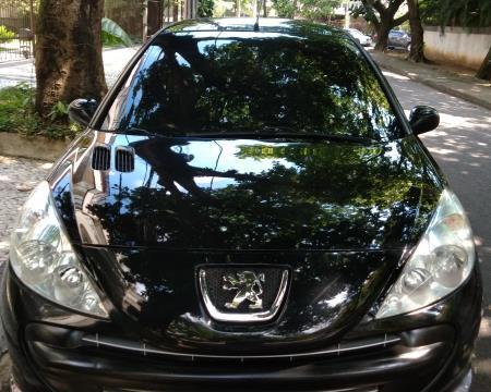 Peugeot 207 11/12 2 portas com apenas 47 mil KM originais, 2º dono - Foto 2