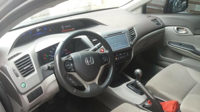Honda Civic LXS, 1.8, 6 Marchas - Foto 6