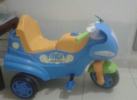 Triciclo infantil