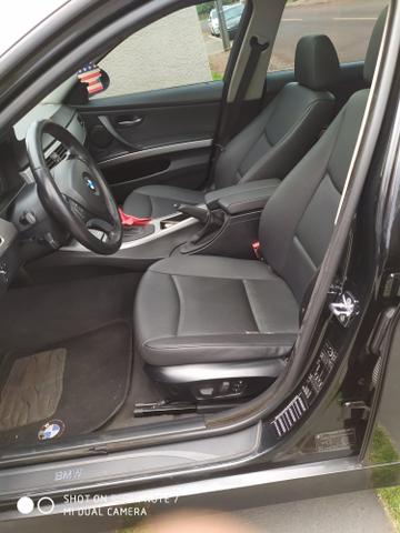 BMW 320 i a top de linha - Foto 6