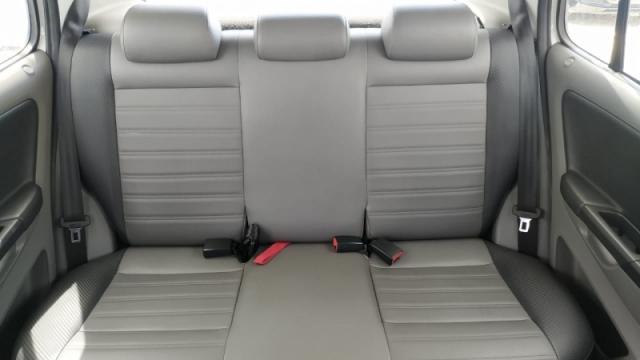 VOLKSWAGEN FOX 1.6 MI HIGHLINE 8V FLEX 4P MANUAL. - Foto 6