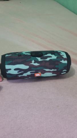 Caixa jbl potente