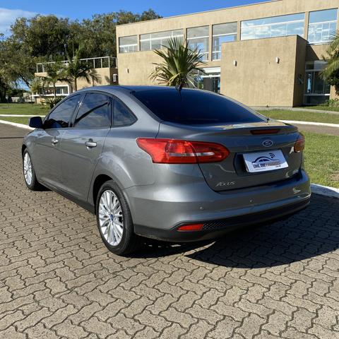 Focus Fastback - Foto 6
