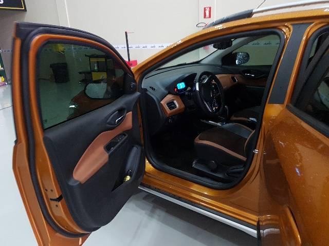Chevrolet Onix 1.4 Activ 8V FLEX Autom em Palmas, Tocantins. - Foto 4