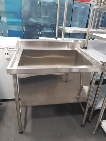 Tanque em aço inox 900 x 700 sob medida - Gizelle