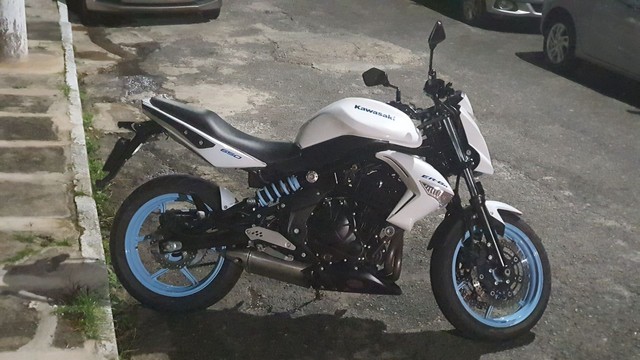 MOTOCICLETA KAWASAKI ER-6N 2010 BRANCA