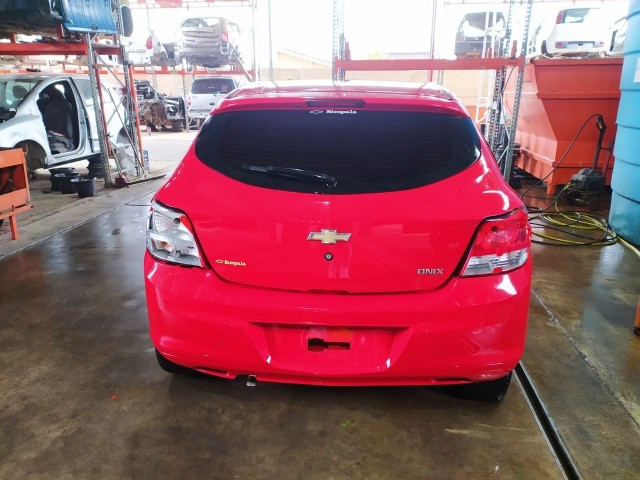Peças usadas Chevrolet Onix 2015 2016 1.0 8v flex 80cv câmbio manual 