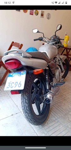 MOTO SUZUKI