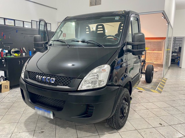 IVECO DAILLY 35S14 CHASSI 2015 ZERO KM