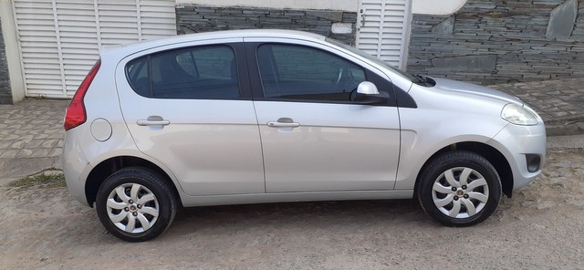 FIAT PÁLIO ATRACTIVE NOVÍSSIMO