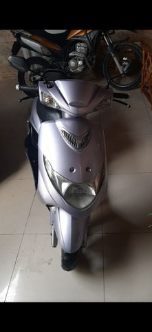 VENDO BUGMAN 125