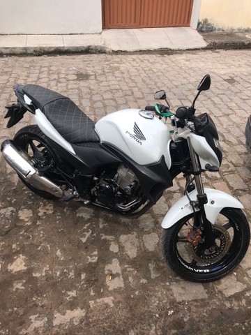 CB 300