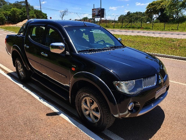 MITSUBISHI L200 TRITON 2010 DIESEL