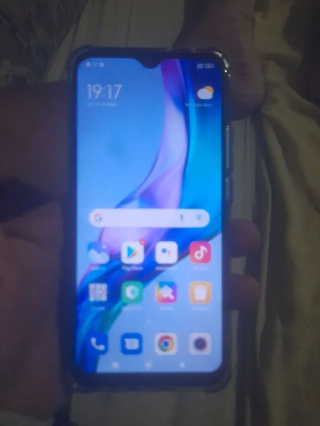 Vendo esse telefone note 9 64 GB funcionando tudo perfeito  