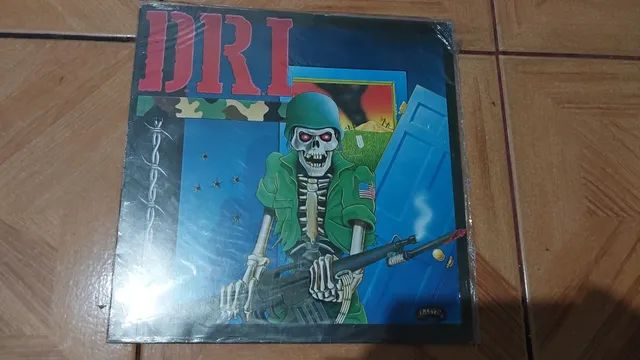DISCO VINIL D.R.I  SEMINOVO