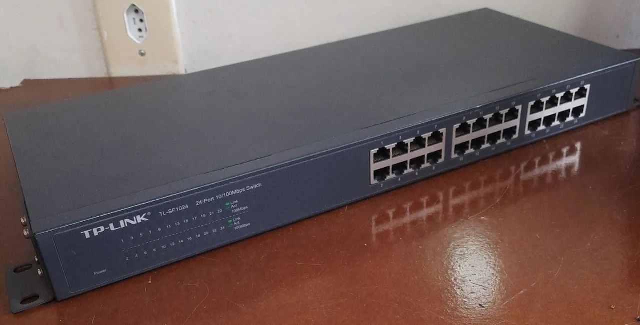 Switch TP-LINK 24 Portas
