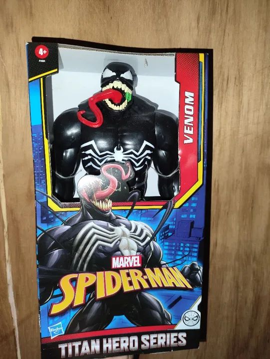 Boneco Venom novo 