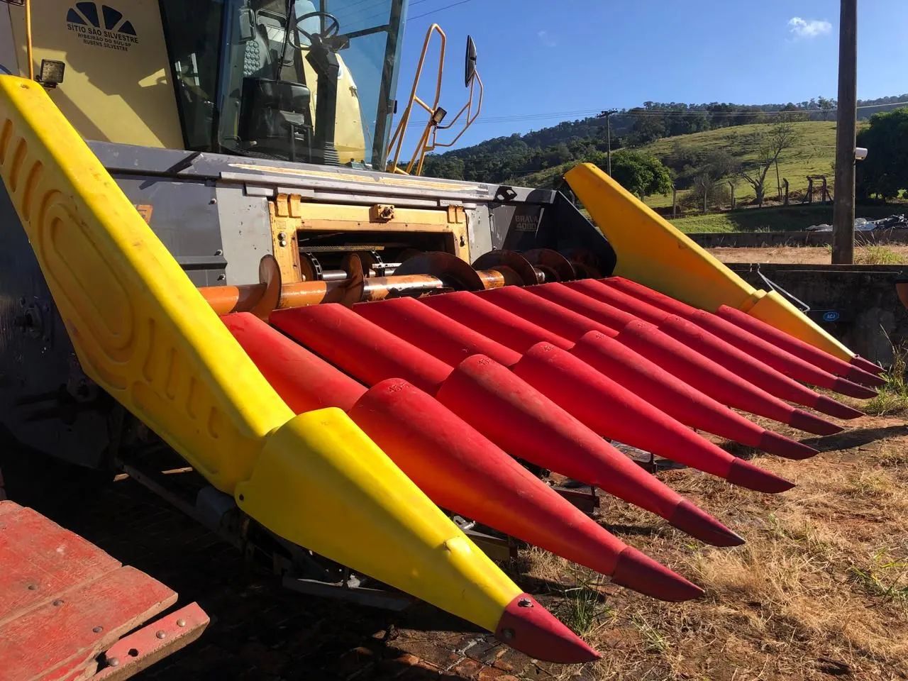 Plataforma de milho vendo ou troco