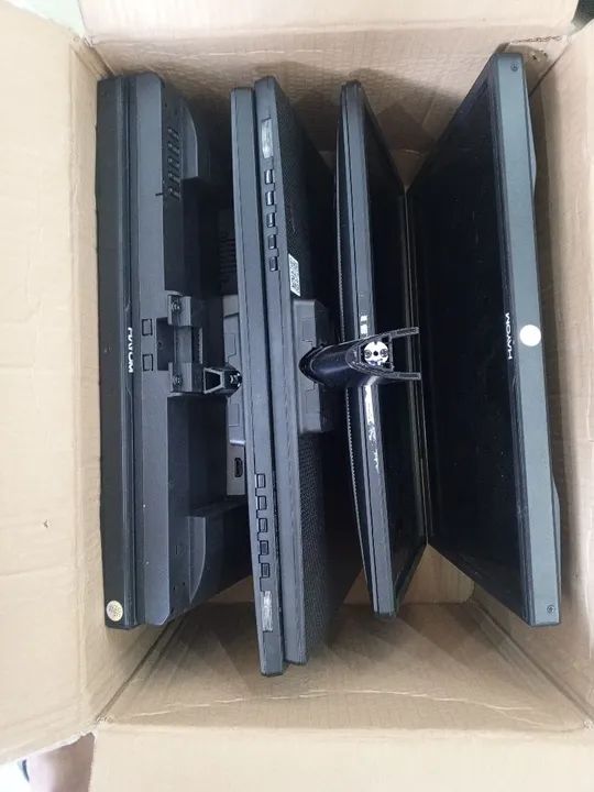 Lote de monitor de 19 polegadas sem pesinho para retirar peças , telas com detalhes,  - Foto 5