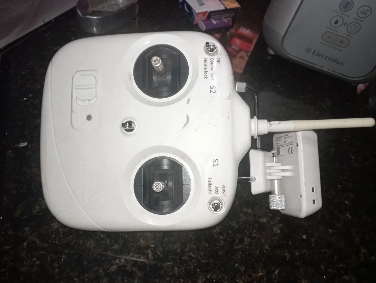 Controle remoto dji mod PVT581 drone  - Foto 2