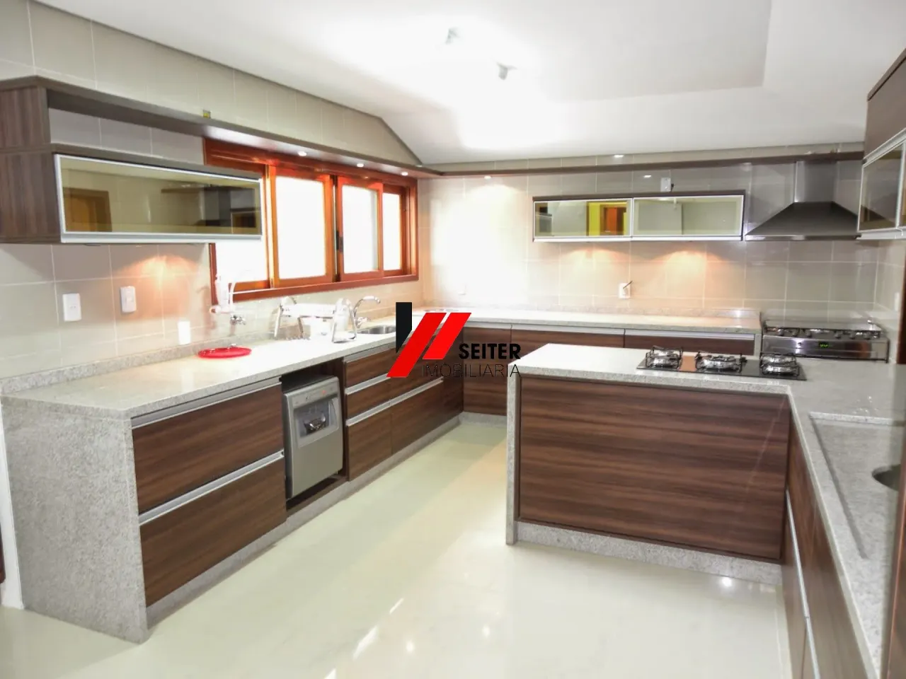 Casa comercial aluguel santa monica florianopolis de 800 m2