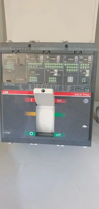 Disjuntor ABB TMAX T7S 1600A Caixa Moldada - Foto 3