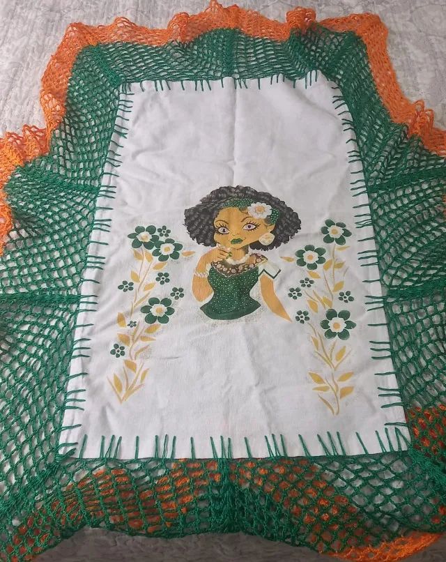 Toalha de mesa borda tricô nova. - Foto 3