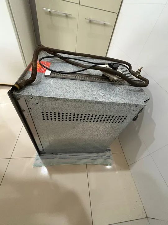 Forno de embutir a Gás 50l Venax Usado - Foto 5