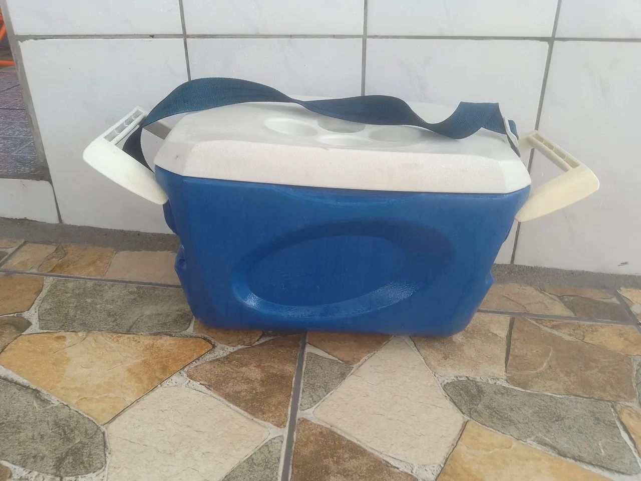 Caixa térmica 70reais