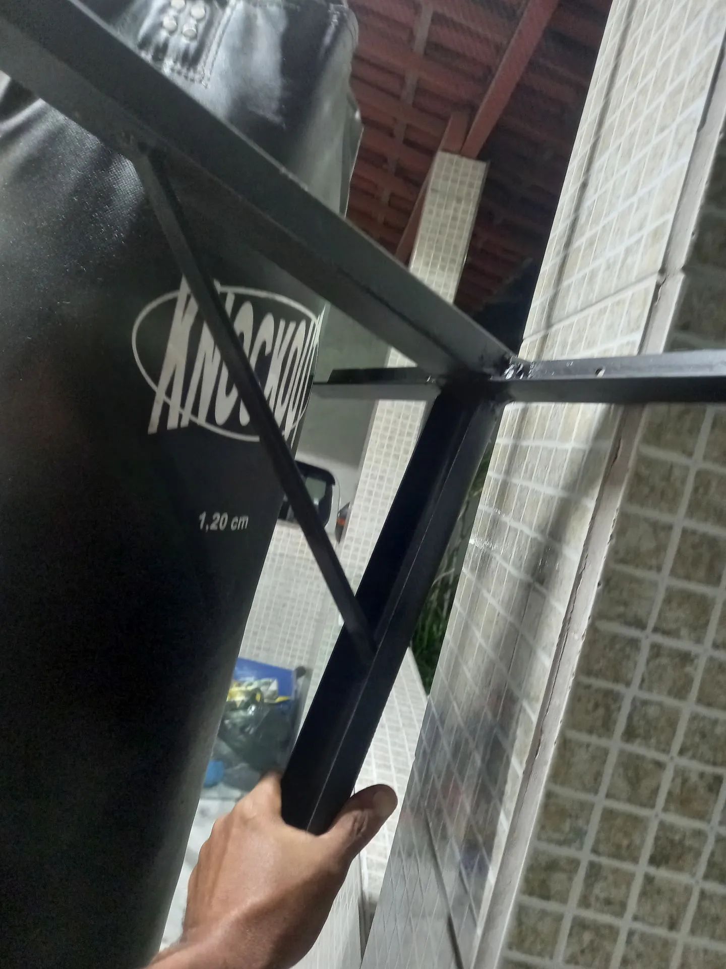 Suporte para saco de pancada - Aço resistente - Foto 4