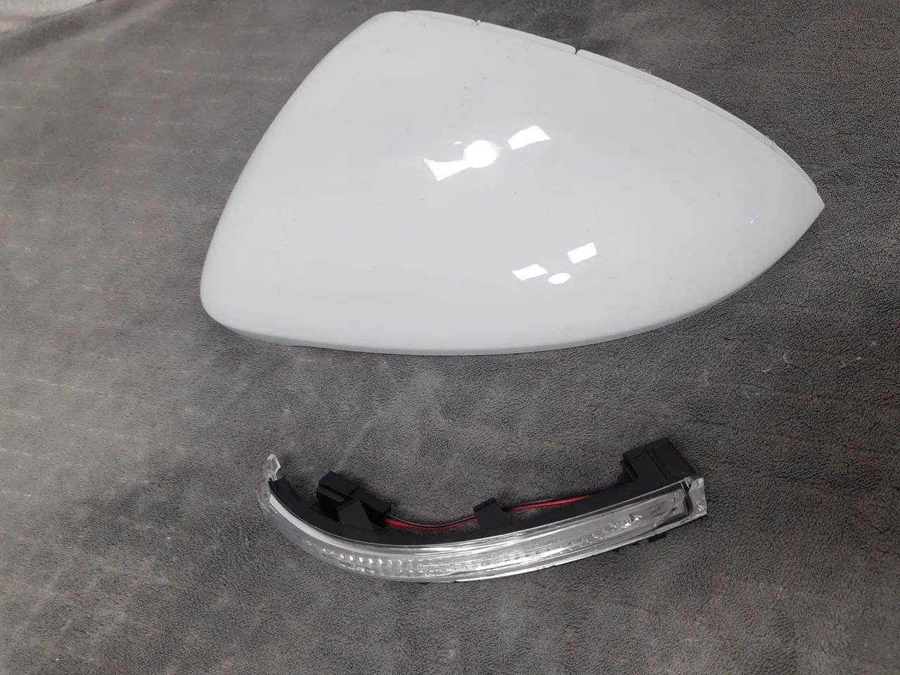 Capa do retrovisor do Golf MKT e  Tiguan e seta65184954008065120