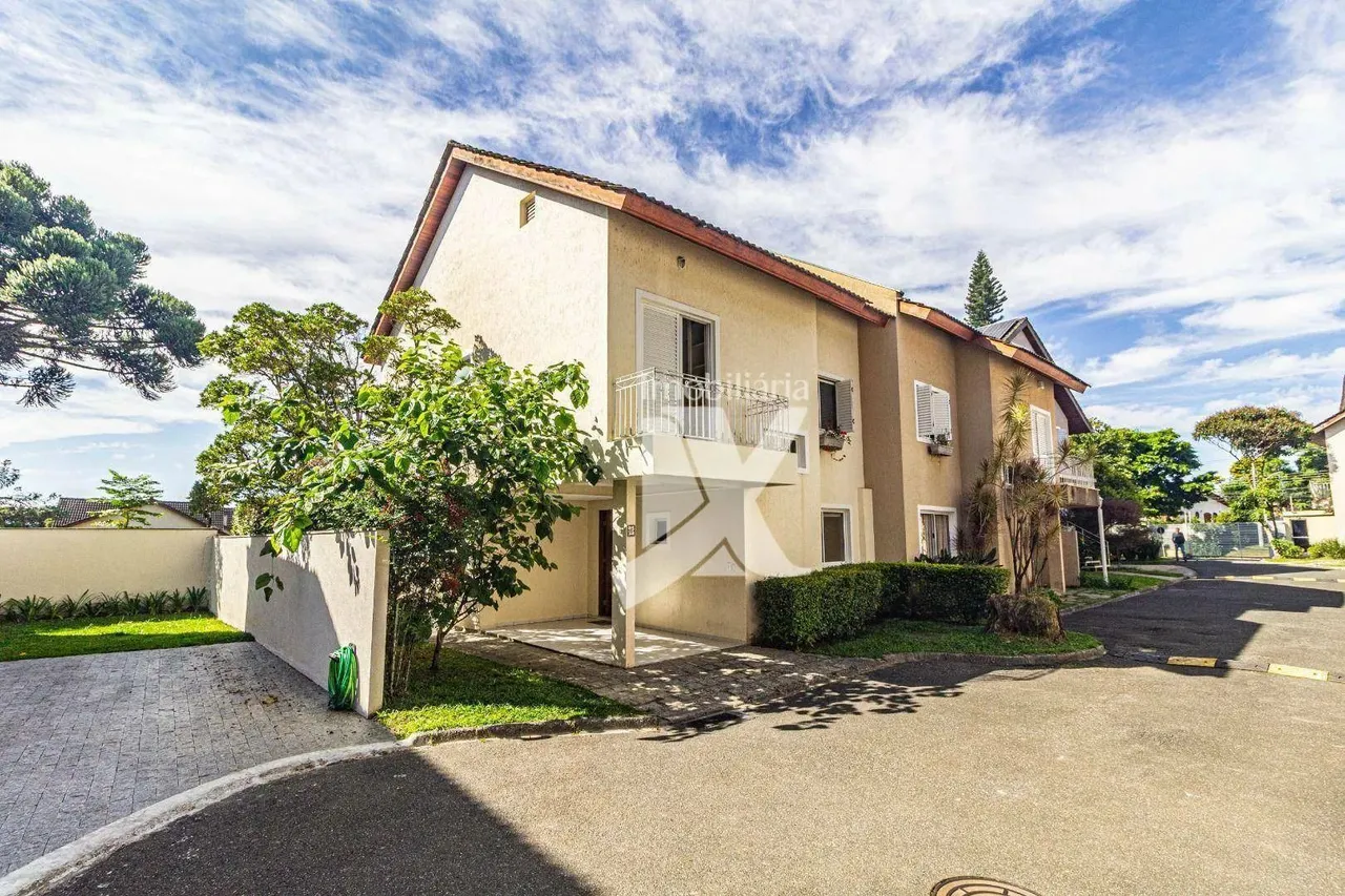 Sobrado com 3 dormitórios para alugar, 157 m² por R$ 5.000/mês - Bom Retiro - Curitiba/PR
