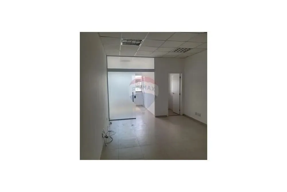 Sala Comercial / Edifício Carraro Tower - 38m² - Alugar - Bragança Paulista