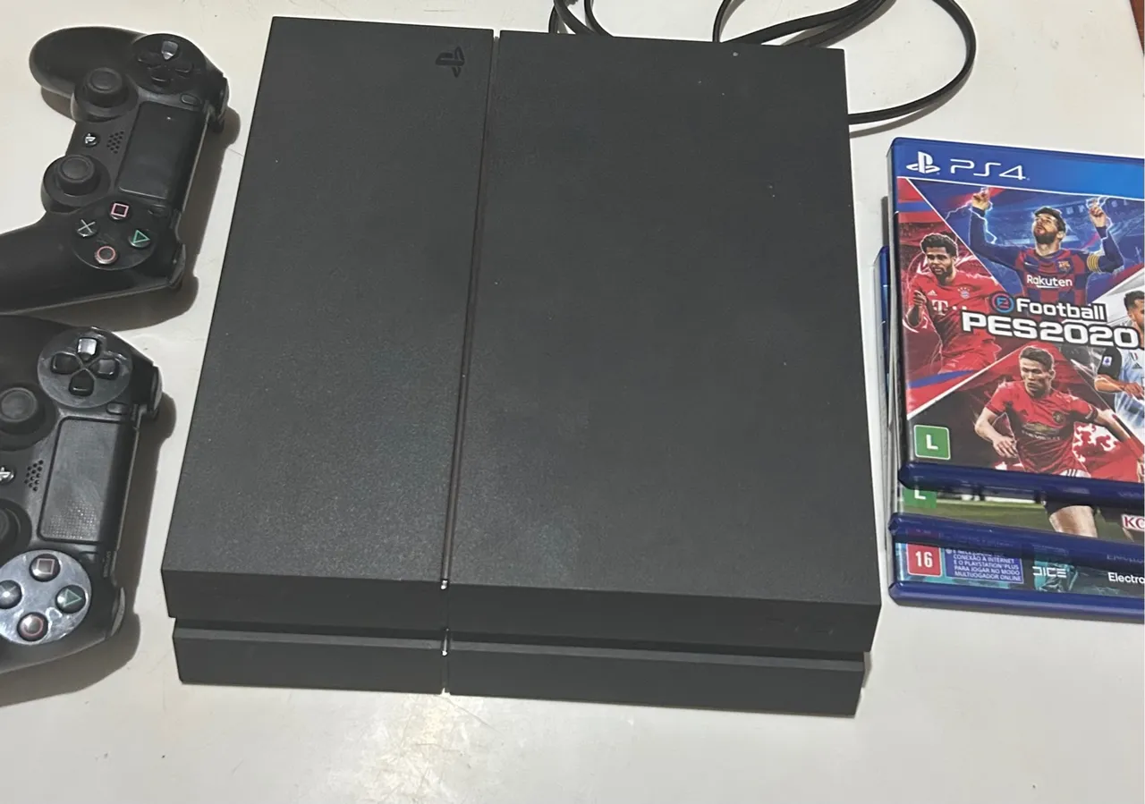 PlayStation 4 - 2 controles - 5 jogos