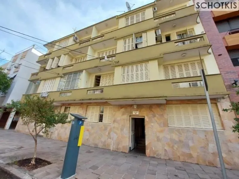 IMOBILIÁRIA SCHOTKIS VENDE EXCELENTE APARTAMENTO DE 03 DORMITÓRIOS, DESOCUPADO, 86,61M² PR