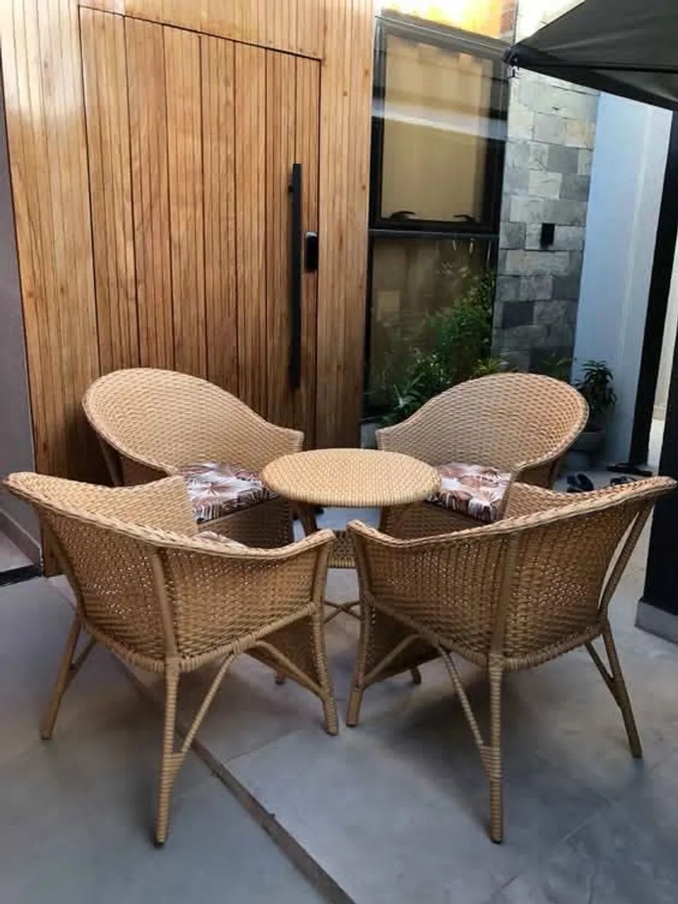Conjunto de cadeiras e mesa para área externa - Foto 2