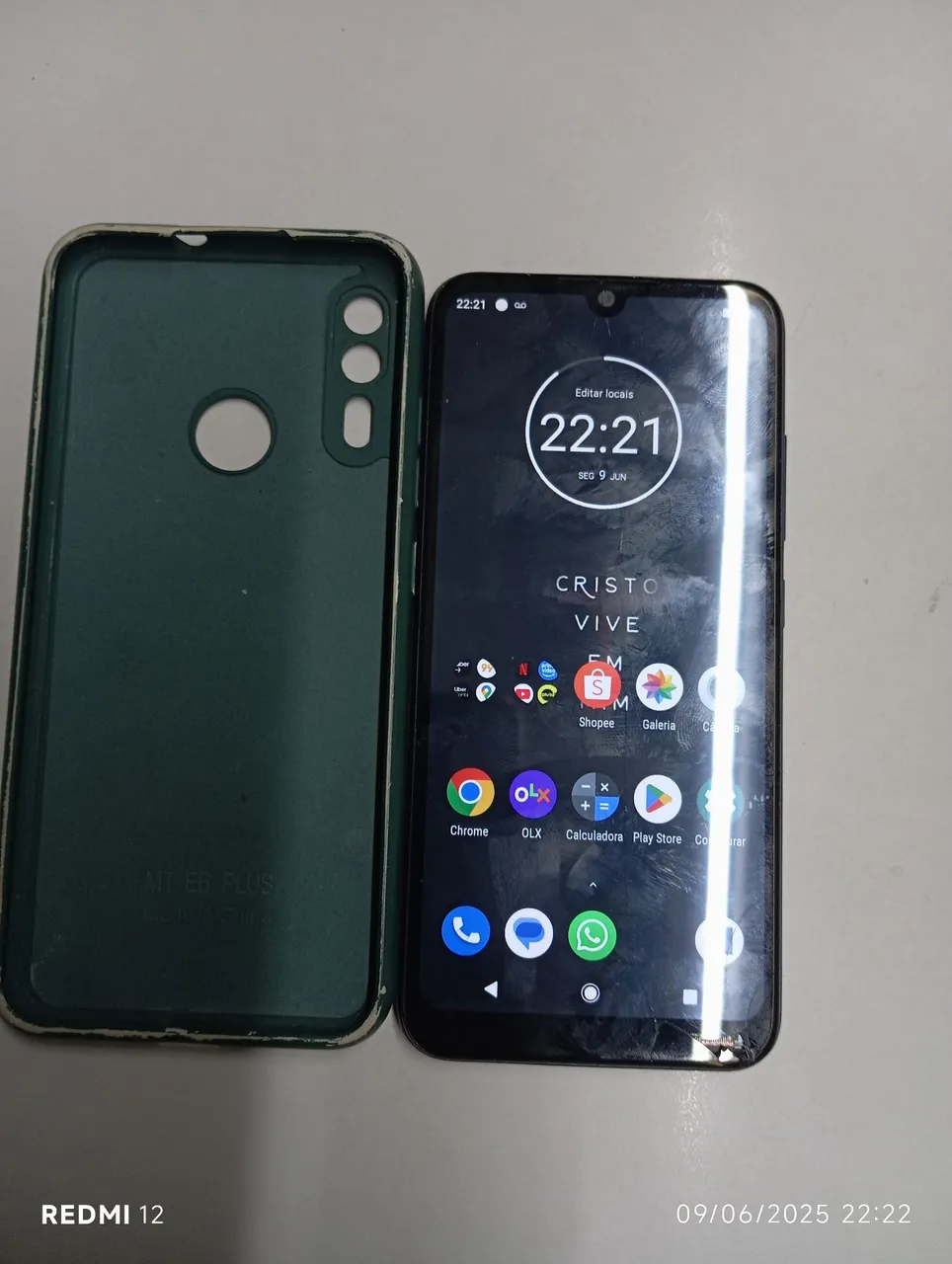 Vendo Motorola E6 plus trincado