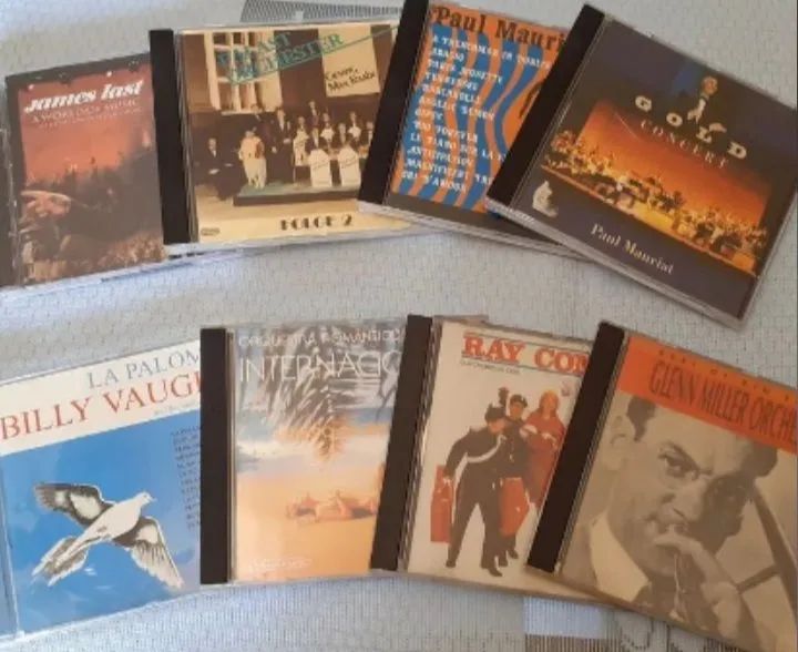 Kit 55 CDs  - Pop, Rock, Romântica, Clássica e MPB (Leia Descrição)