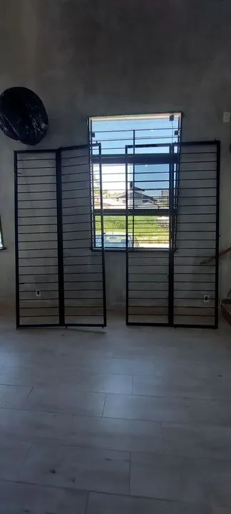 Grade de ferro preta 