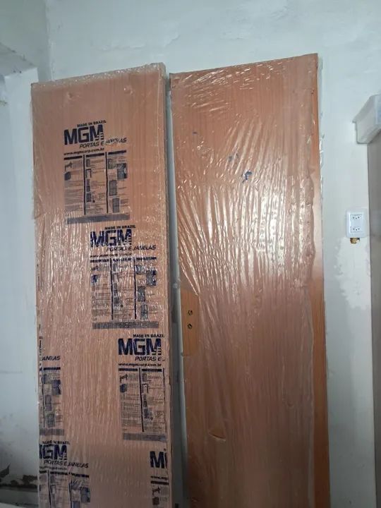 Porta de madeira MGM - Segurança e qualidade