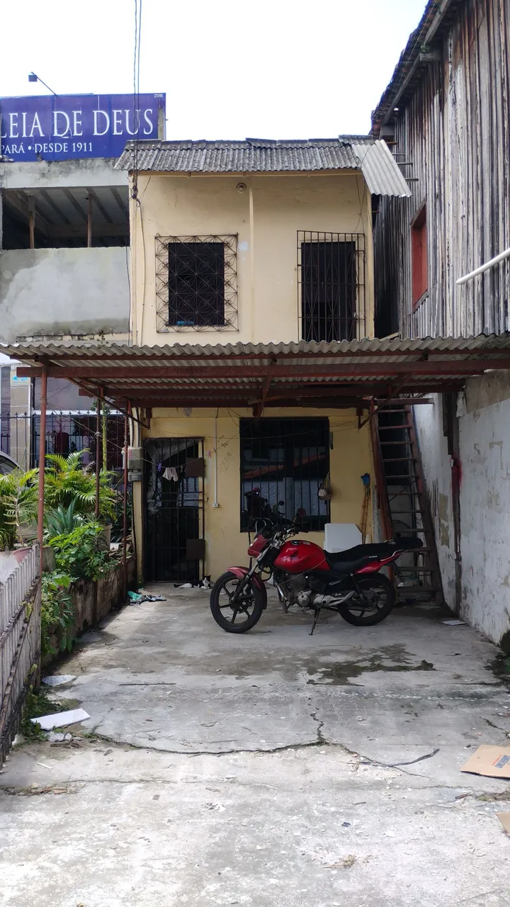 ALUGUEL DE CASA NA PISTA (nos altos)