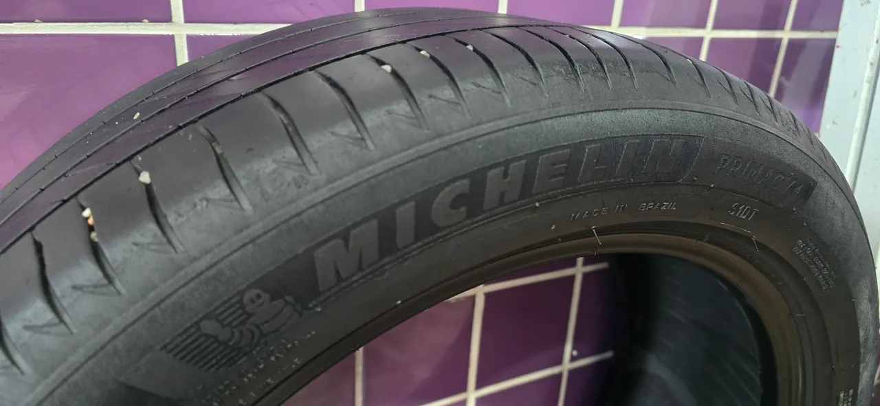 Pneu Michelin Primacy 4 - 205/50 R17 (leia anúncio)
