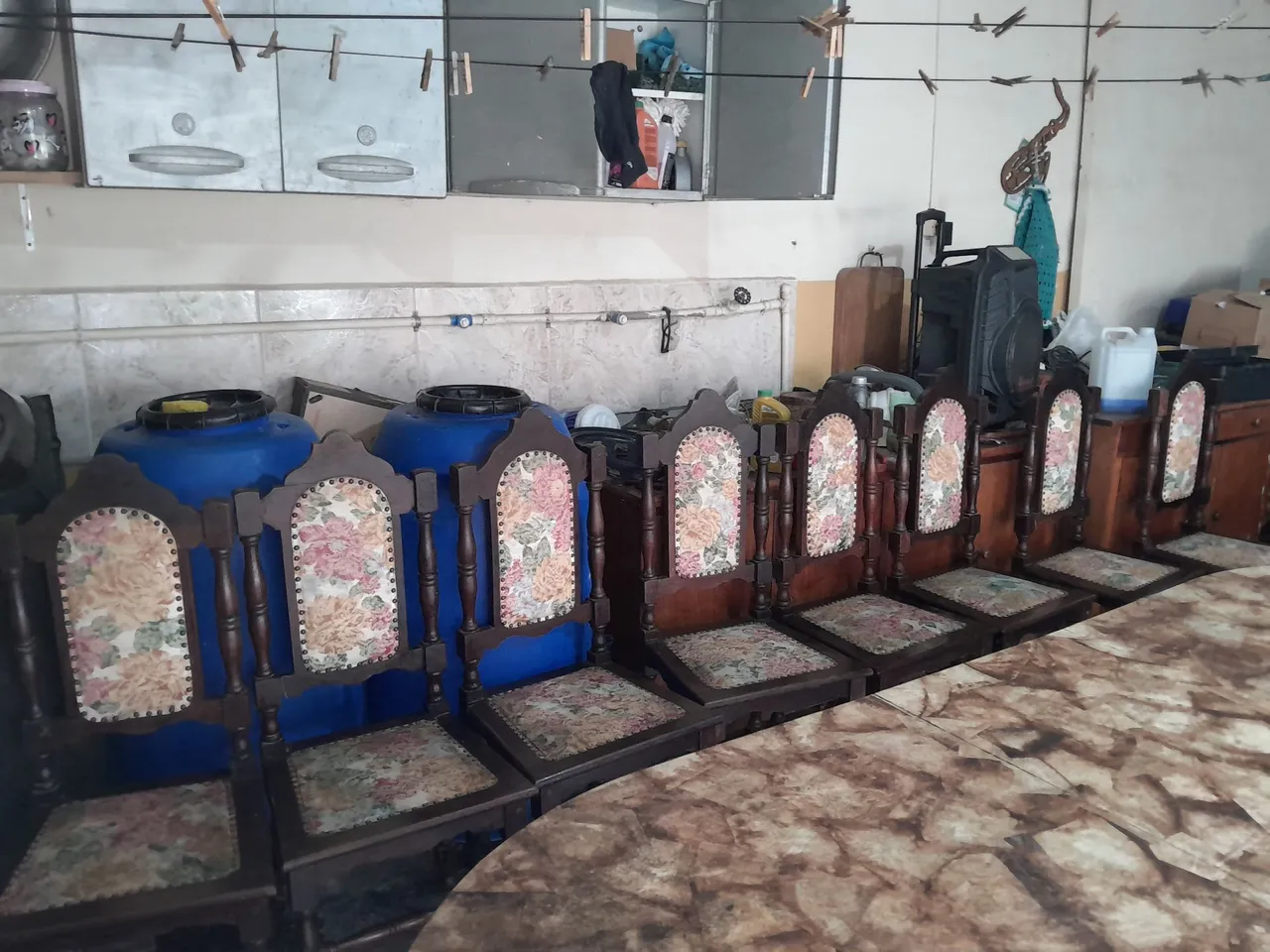 Mesa de Jantar de Madeira com 6 Cadeiras