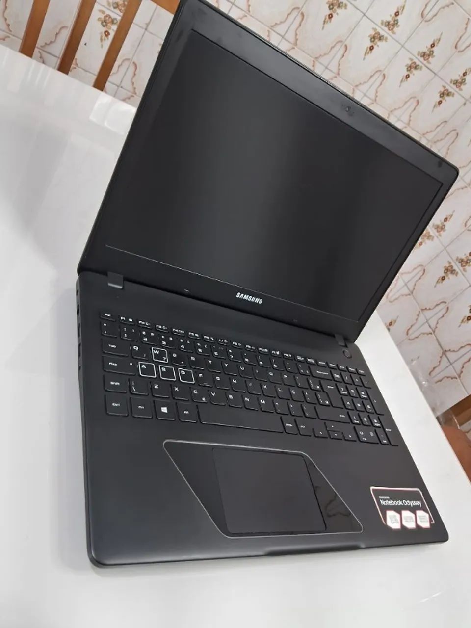 Notebook Samsung Odyssey Intel Core i5 7300HQ 15,6" 16GB HD 1 TB GeForce GTX 1050 4GB