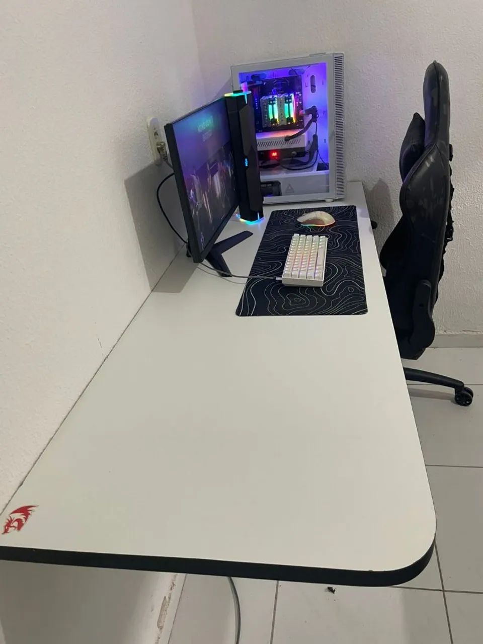 Wall-mounted Desk (MDF top)64520781635587120