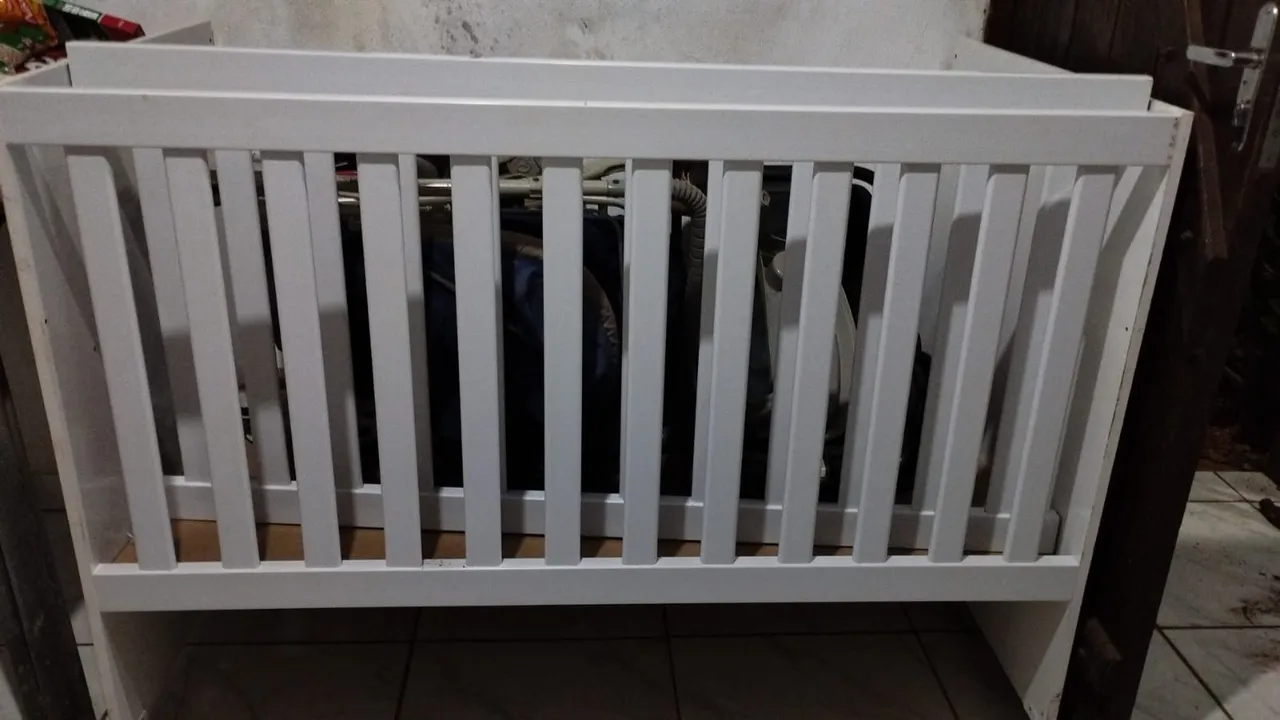 Berço Branco de Madeira