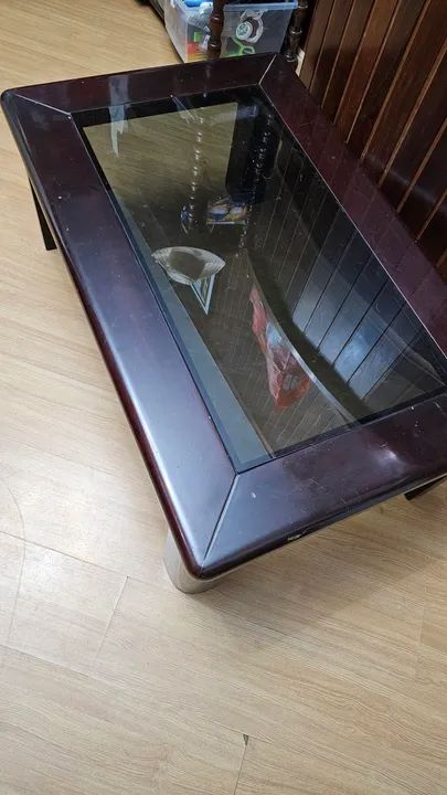 Mesa de centro antiga de mogno com vidro - Foto 2