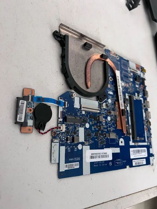placa mae noteboook ideapad 330/320 - Foto 2