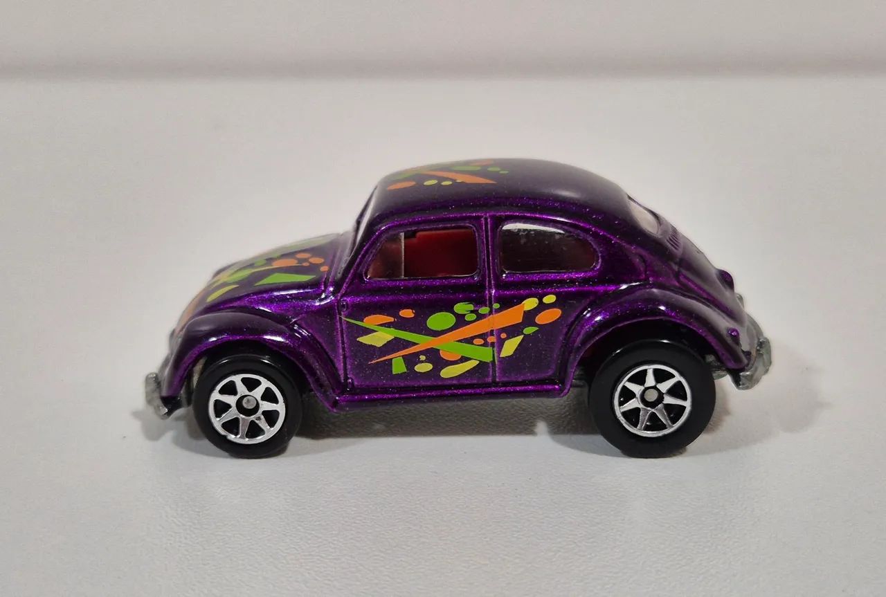 Hot Wheels Volkswagen Beetle Exclusivo Car Crusher Playset  - Foto 3